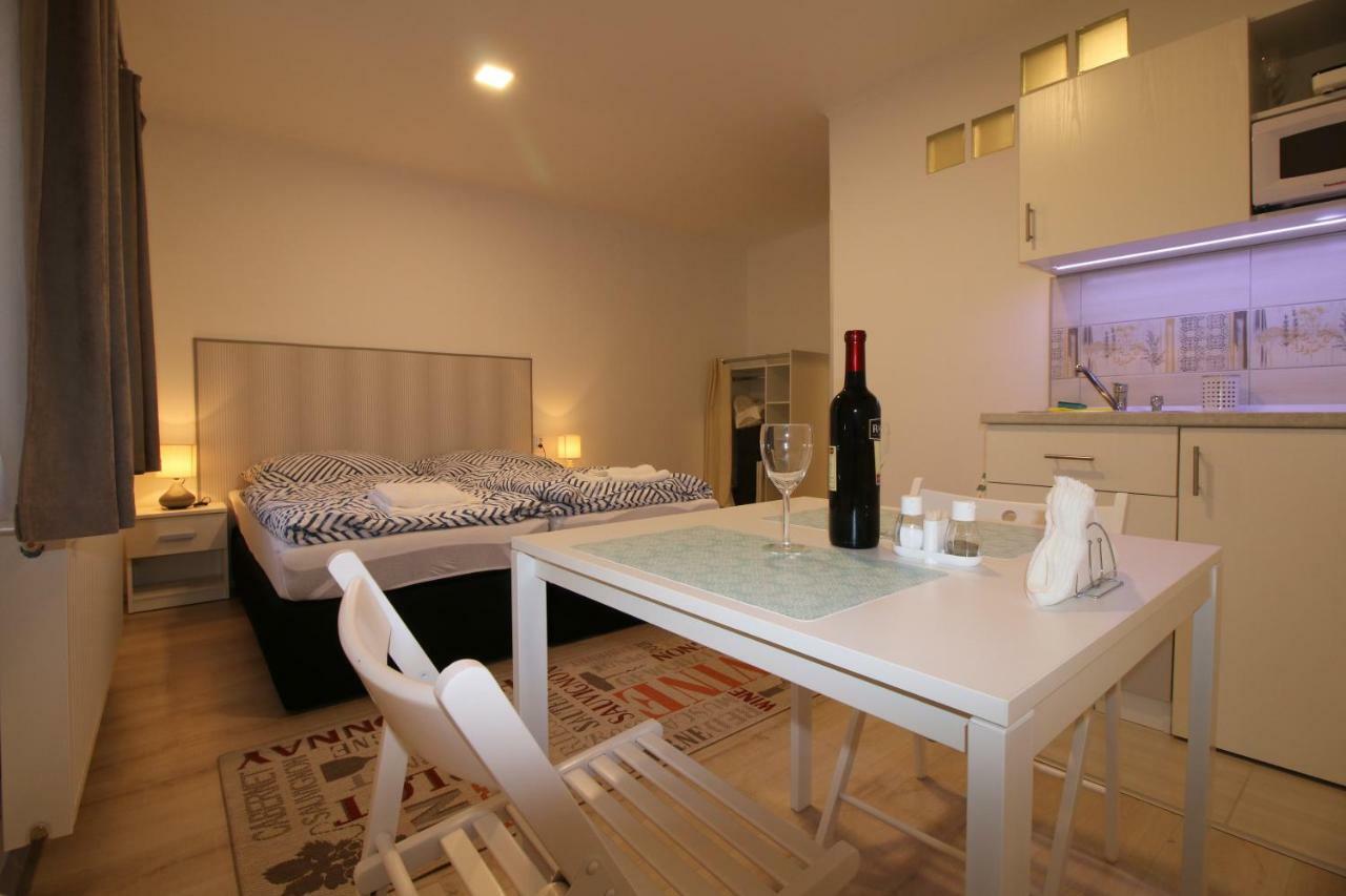 Szent Iván Apartman Eger Exterior foto